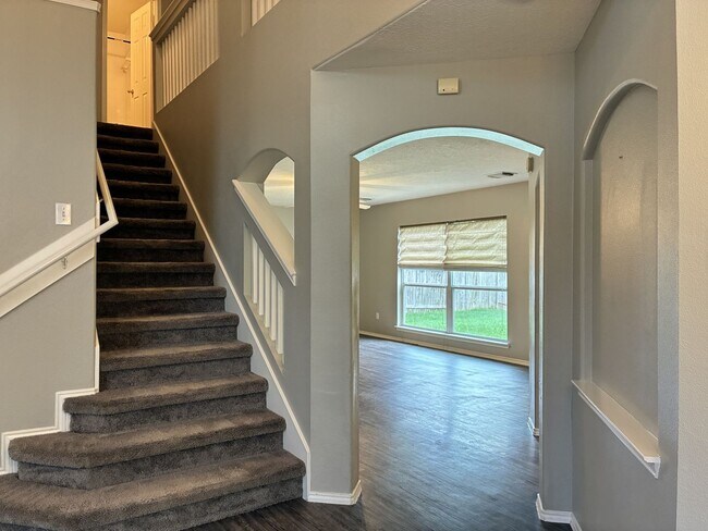 Building Photo - 12402 Ravens Chase Ln
