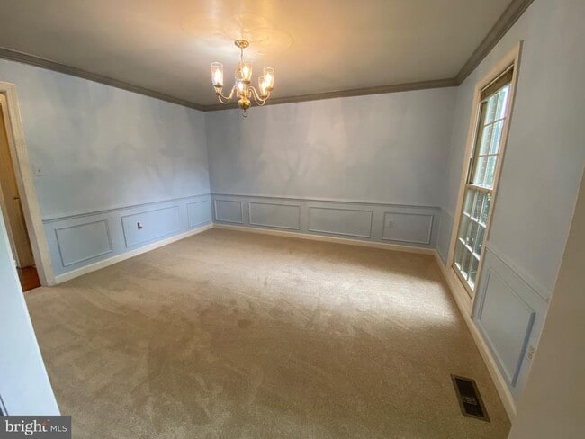 Building Photo - 9621 Bainbridge Ct