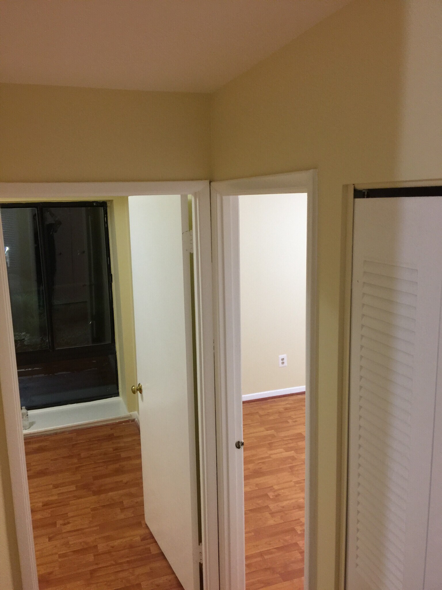 Building Photo - 6145 Leesburg Pike