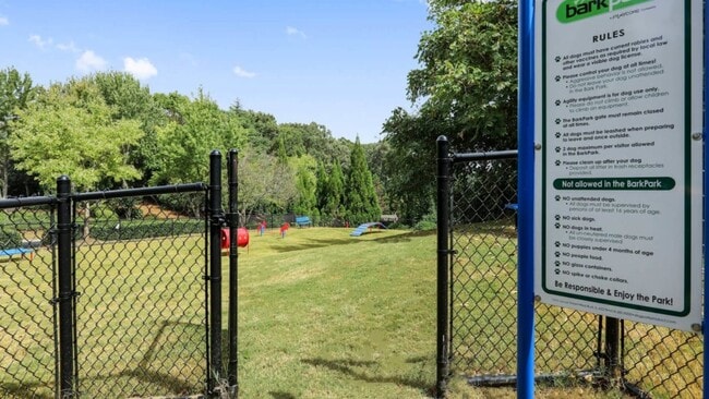 Building Photo - 1955 Bells Ferry Rd