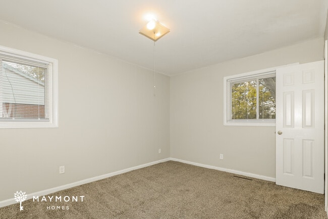 Building Photo - 309 Stubbs Dr