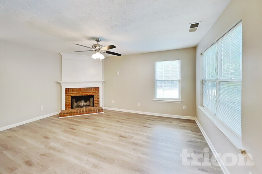 Building Photo - 1047 Winterglen Way