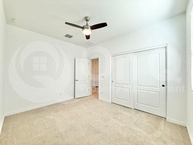 Building Photo - 40785 W Agave Rd