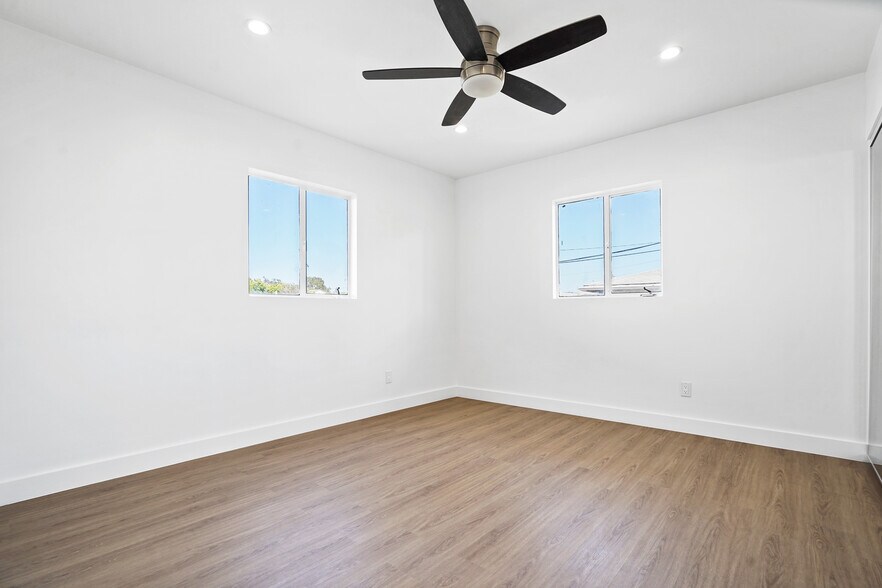 Bedroom - 920 Marine St