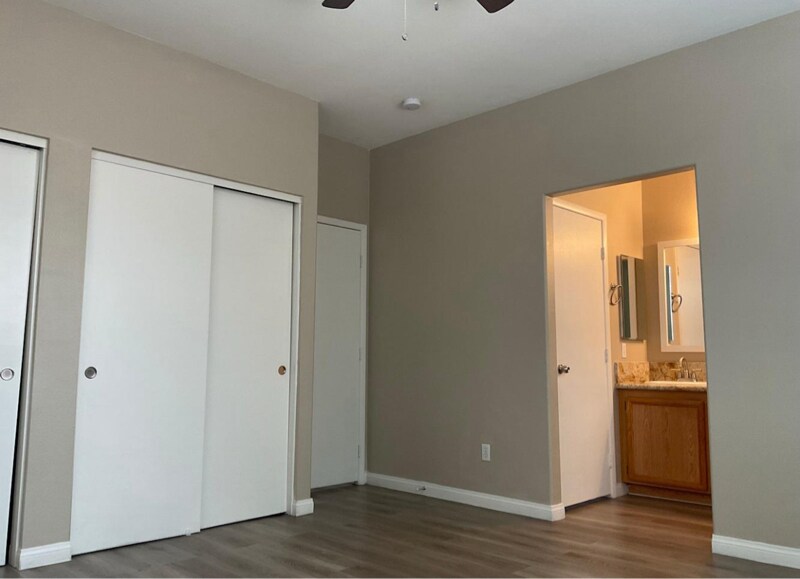 Building Photo - 5952 Hickory Nut Ave