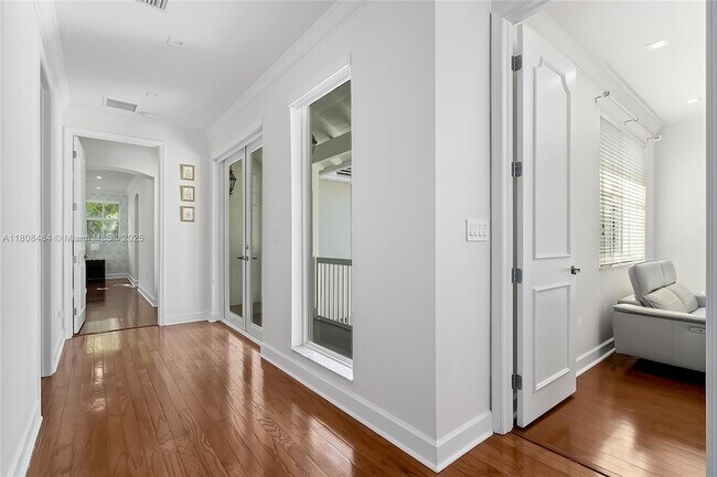 Building Photo - 5701 SW 85th St