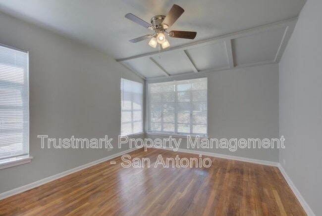 Building Photo - 809 Rittiman Rd