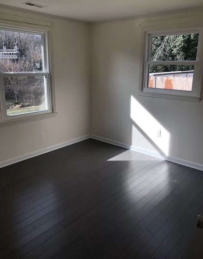 Building Photo - Charming 3 Bedroom in Christiansburg, VA