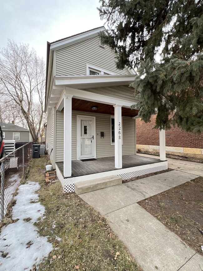 Building Photo - 2268 White St