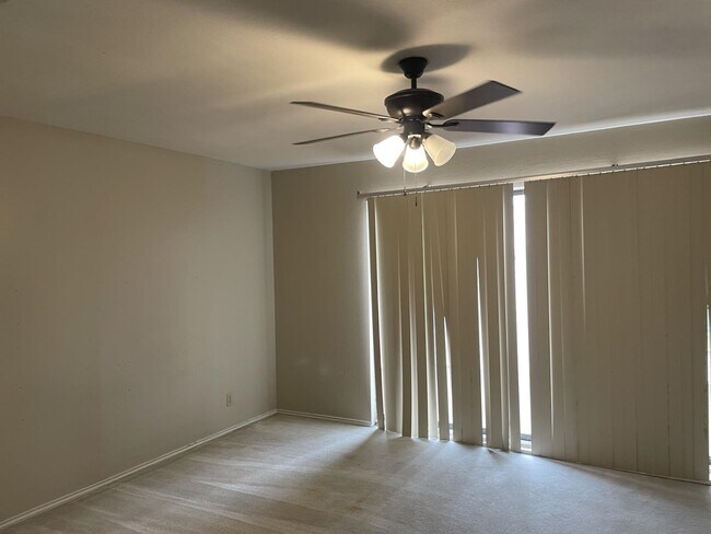 Building Photo - 100 W Village Blvd