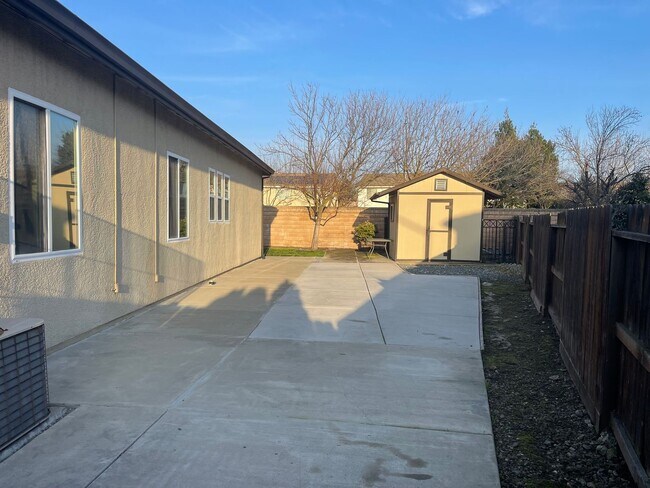 Building Photo - Ideal 4br/2ba single story in Morada