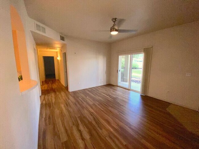 Building Photo - NW Reno Luxury 3 Bedroom Condo - Fitness Center, Pool, Club House