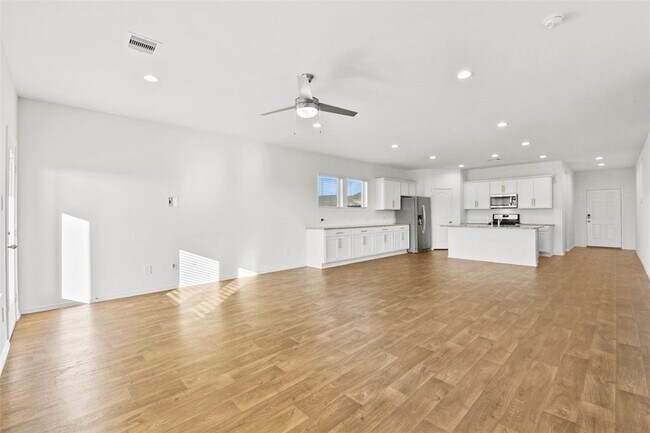 Building Photo - 16002 Mersmann Rdg Ln