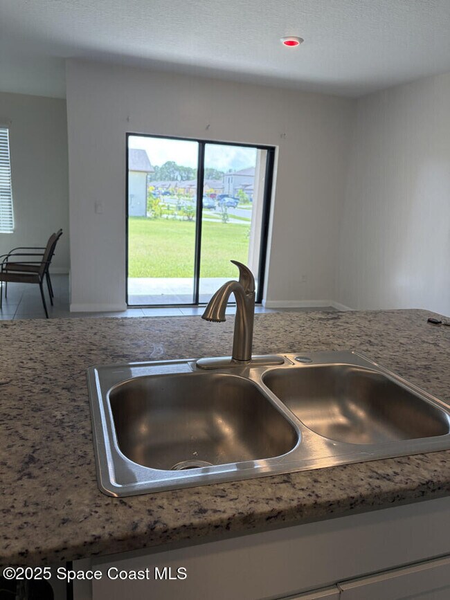 Building Photo - 1453 Mineral Lp Dr NW