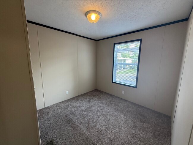 Building Photo - 3518 Wayside Terrace