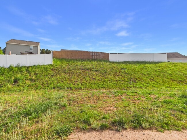 Building Photo - 1025 Chappell Wy