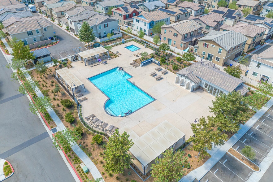 Building Photo - 17047 Zion Dr