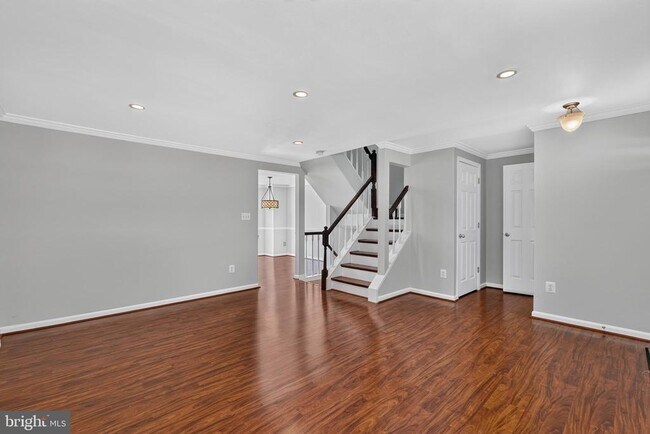 Building Photo - 6453 Linleigh Way