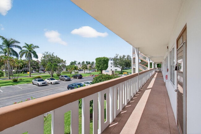 Building Photo - 2015 Cornwall A