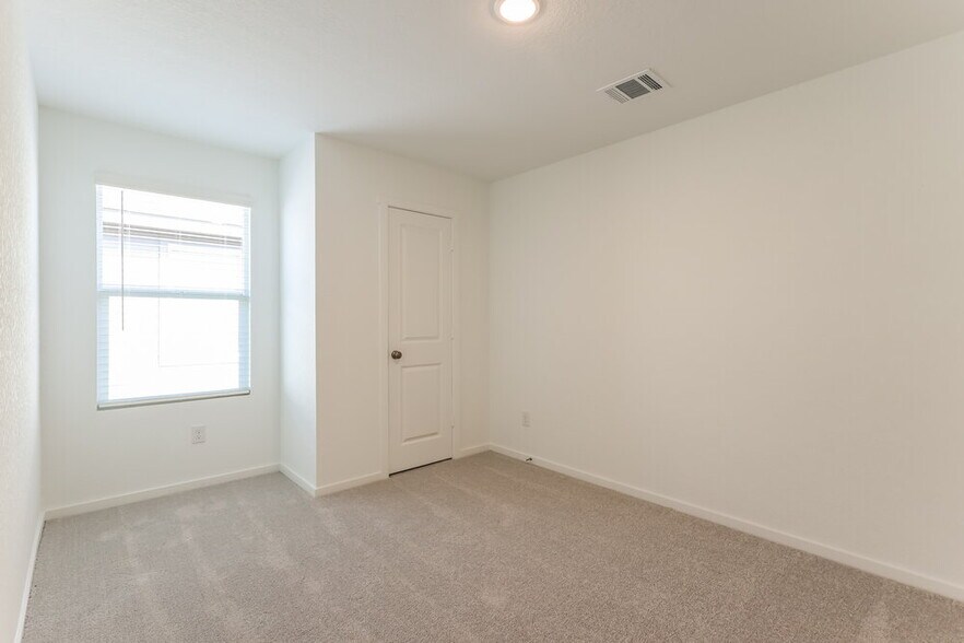 Building Photo - 1822 Musk Rose