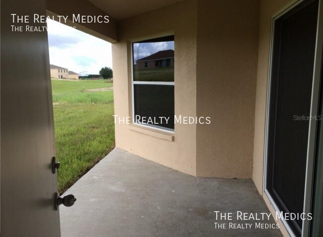 Building Photo - 4876 Summerfield Cir