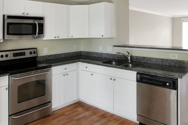Building Photo - 1855 Candlewood Ct