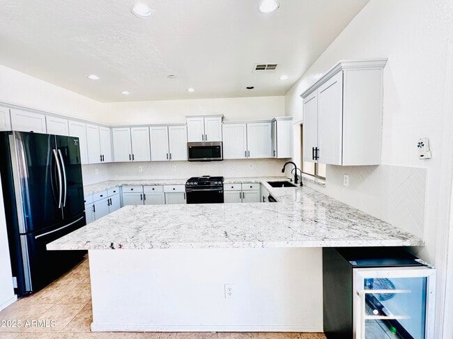 Building Photo - 3288 W Mineral Butte Dr