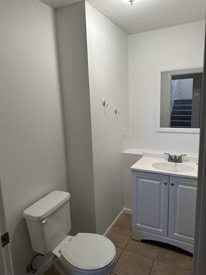 Building Photo - "Charming Anoka Retreat: 3-Bedroom Home with Finished Basement & Large Yard with Fence!"