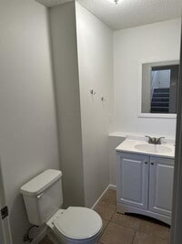 Building Photo - "Charming Anoka Retreat: 3-Bedroom Home with Finished Basement & Large Yard with Fence!"