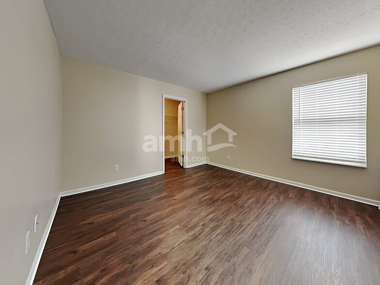 Building Photo - 3455 Lakebrook Ct