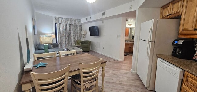Building Photo - Beach Living at Its Finest – Fully Furnished 1BR/1BA Condo | All Utilities Included