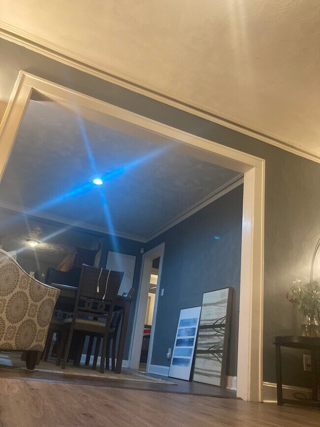 Building Photo - 5004 Euclid Ave