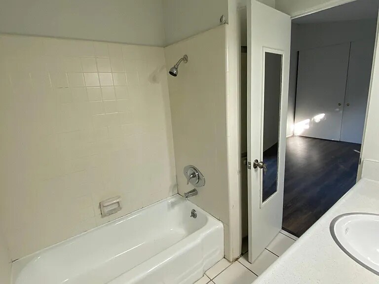 Building Photo - 45500 Garden Square