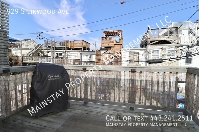 Building Photo - 929 S Linwood Ave