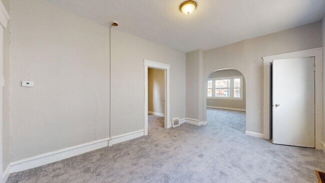 Building Photo - 3523 Walton Ave