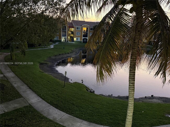 Building Photo - 2240 E Preserve Way