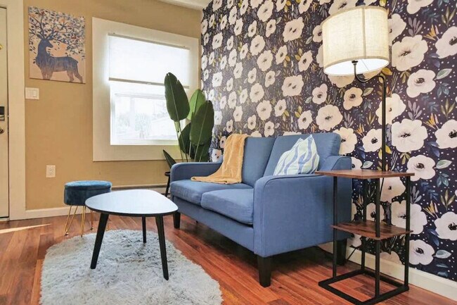 Building Photo - 2314 Bonar St