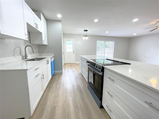 Building Photo - 5300 Slay Dr