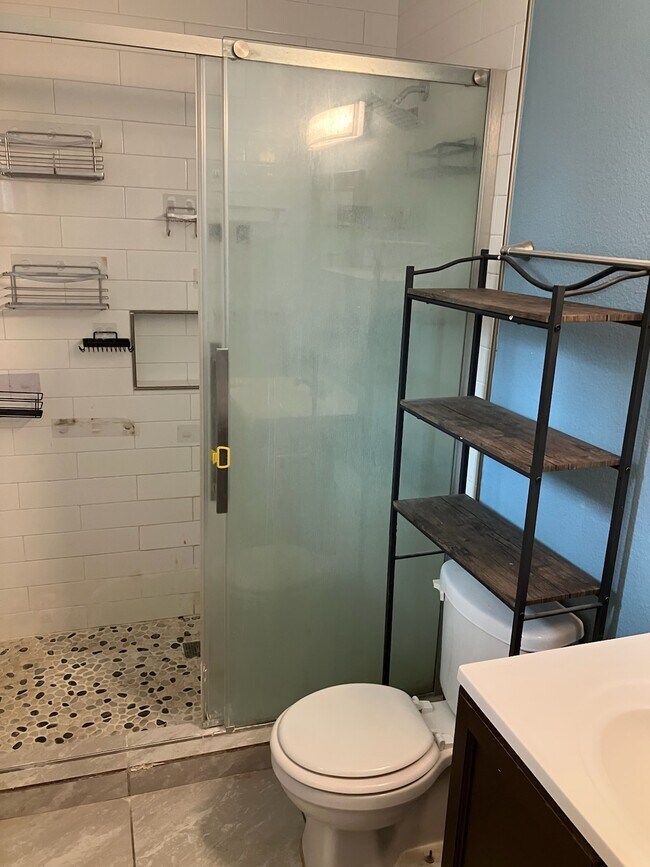 Building Photo - 13615 Primwood St