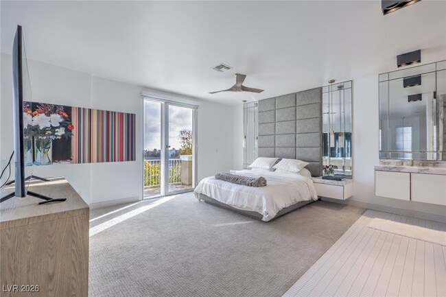 Building Photo - 952 Coatbridge St