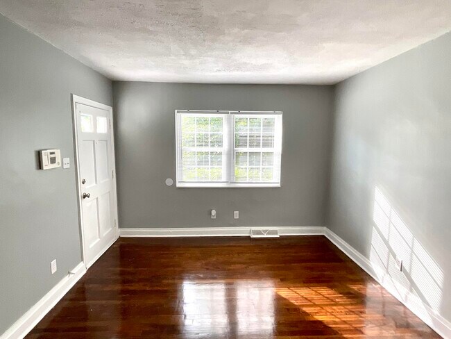 Building Photo - 2717 Margaret Ct