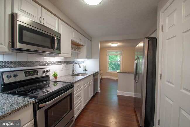 Building Photo - 637 Whittier Pkwy