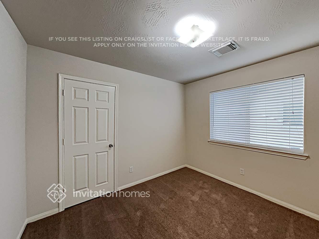 Building Photo - 2411 Cardinal Elm St