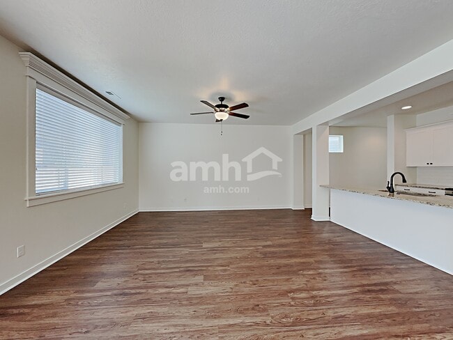 Building Photo - 3073 E Ionia Ct