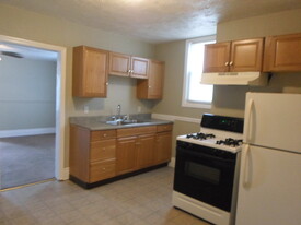 Building Photo - 218 Butler St