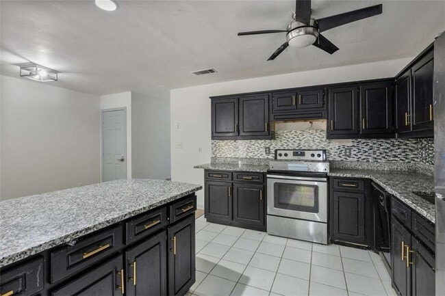 Building Photo - 3793 Soapstone Rd