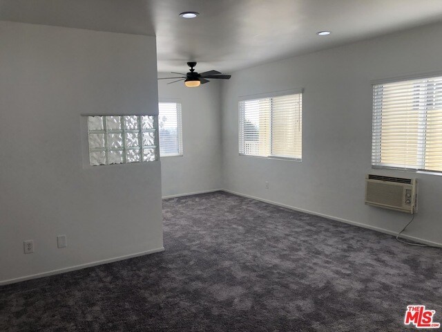 Building Photo - 744 Pier Ave