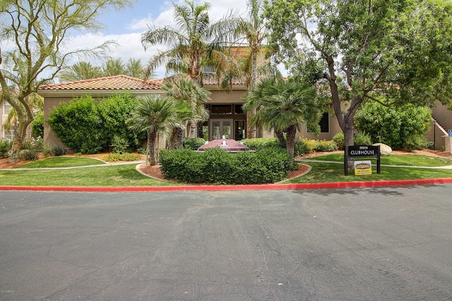 Building Photo - 3830 E Lakewood Parkway East