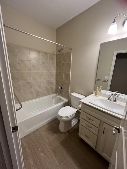 Building Photo - 8434 Concerto Ct