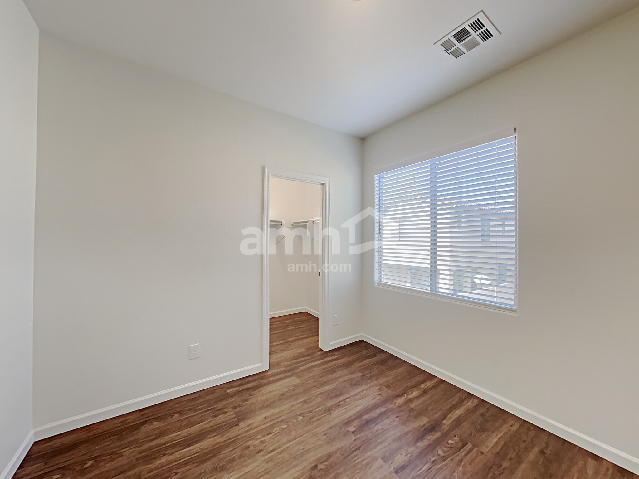 Building Photo - 14576 W Maui Ln